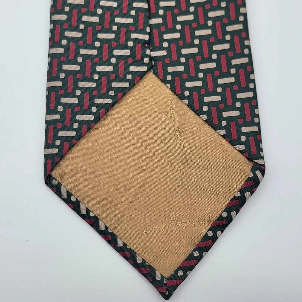 Salvatore Ferragamo Brown Beige Red‎ Necktie Tie 100% Silk Italy